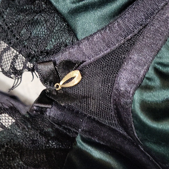 Ann Summers Elegant Lace Chemise - Picture 9 of 16